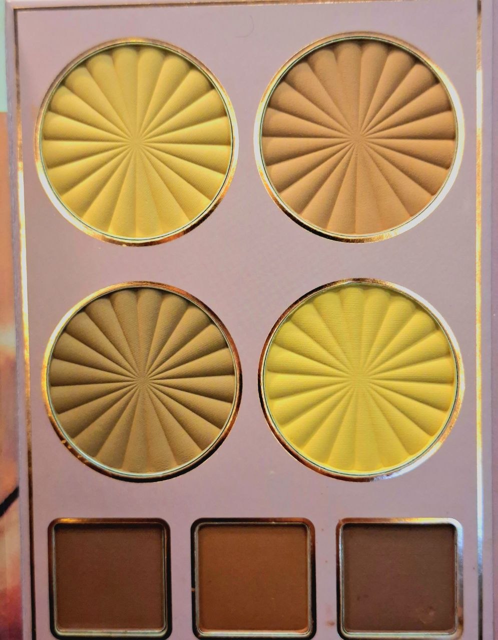 All-in-One Makeup Palette by Diamond Beauty